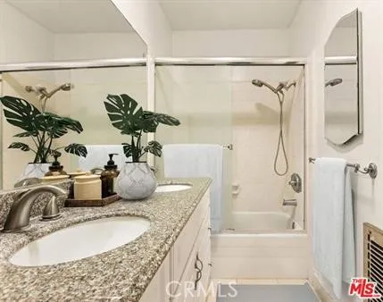 31 Spinnaker Street 15, Marina Del Rey, California 90292