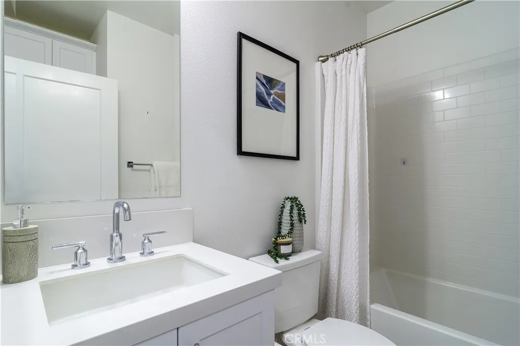 125 Lugo Lane, Mission Viejo, California 92692 home-pic-23