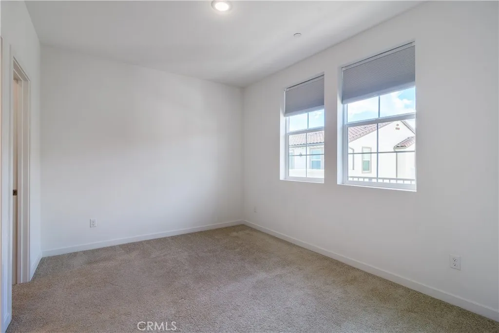 125 Lugo Lane, Mission Viejo, California 92692 home-pic-24