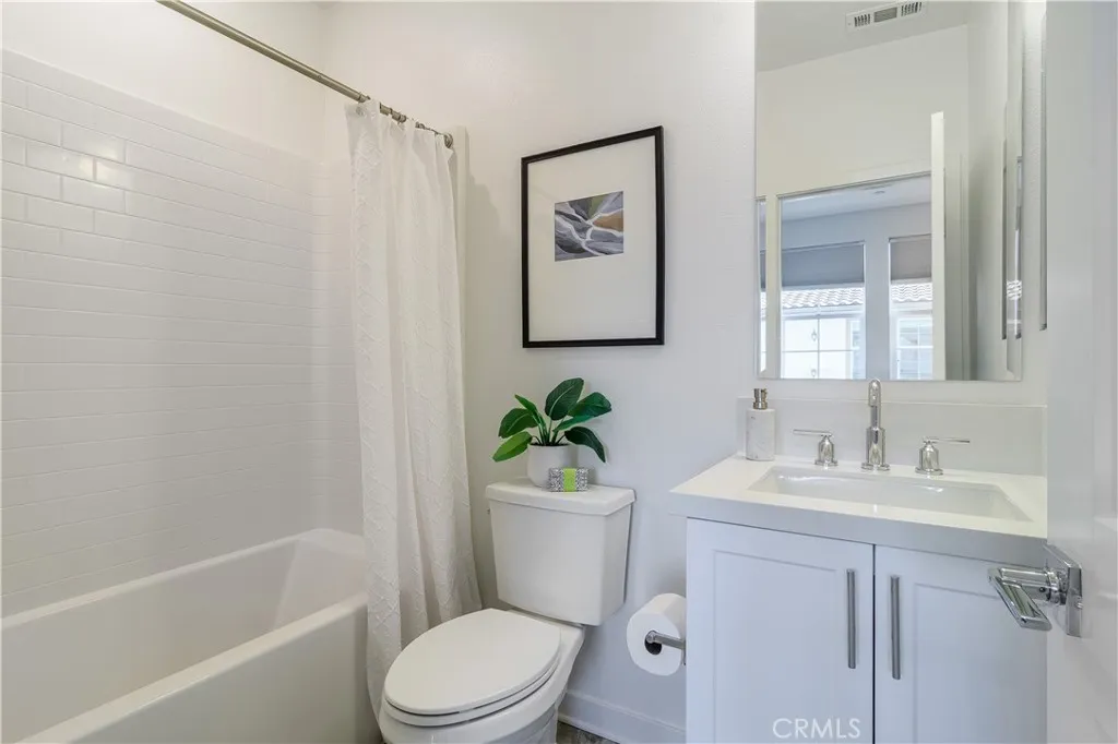 125 Lugo Lane, Mission Viejo, California 92692 home-pic-27