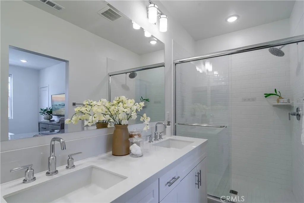 125 Lugo Lane, Mission Viejo, California 92692 home-pic-20