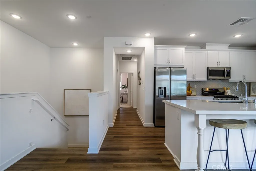 125 Lugo Lane, Mission Viejo, California 92692 home-pic-15