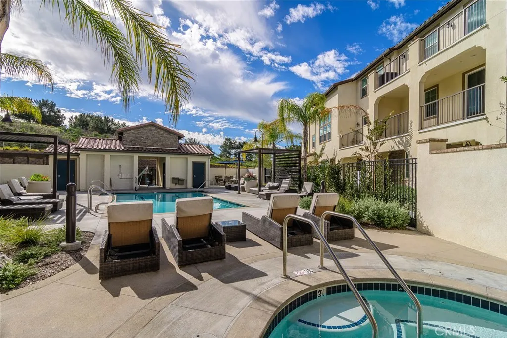 125 Lugo Lane, Mission Viejo, California 92692 home-pic-32