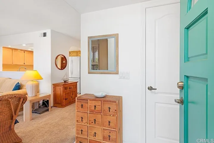 Step right inside to Unit C 2