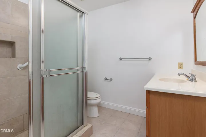 1447 Franklin St #4 016