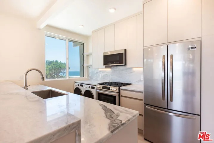 7277 Birdview Avenue, Malibu, California 90265