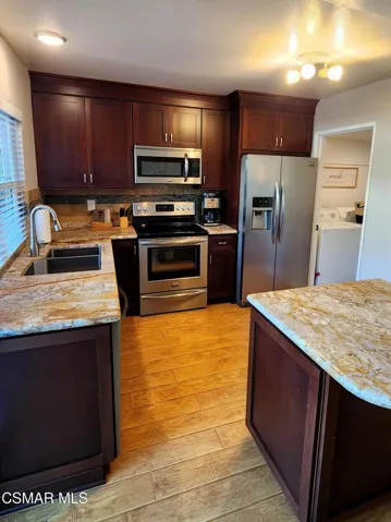 579 Rio Grande Circle FE Kitchen 1A