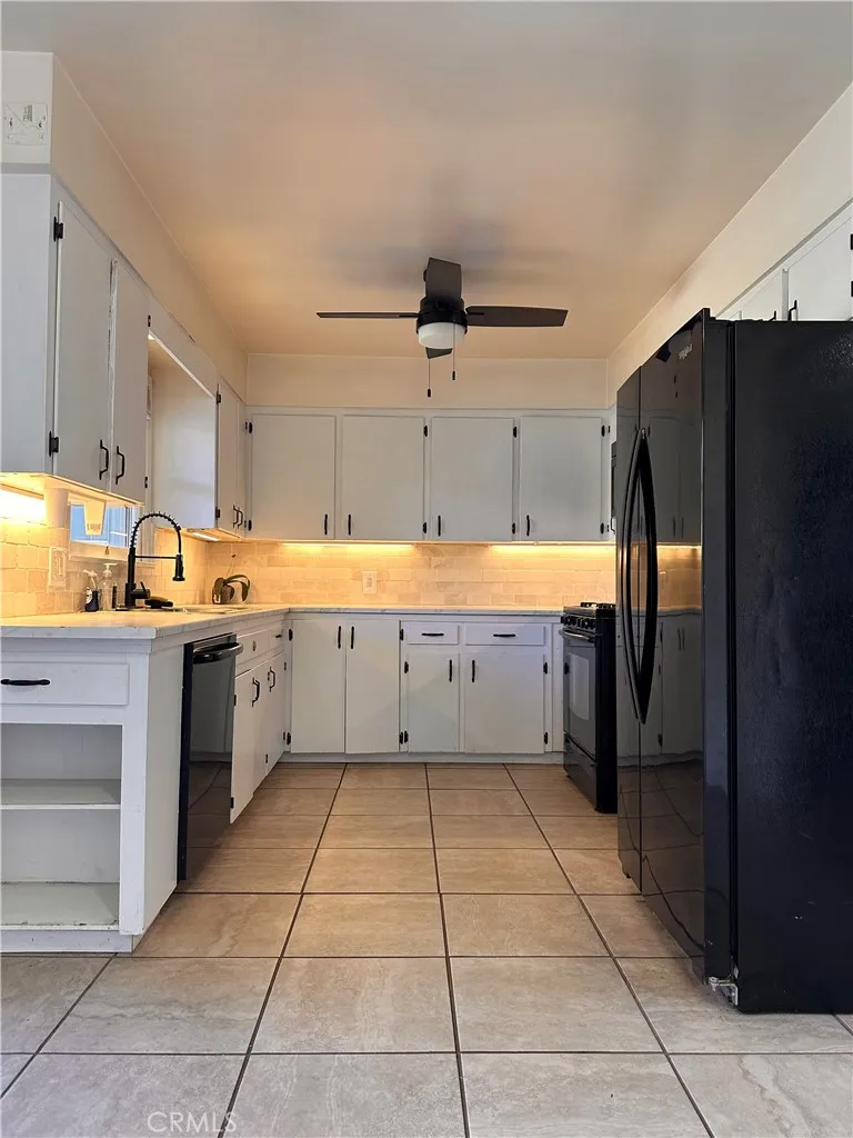 34718 Cedar, Yucaipa, California 92399 home-pic-5