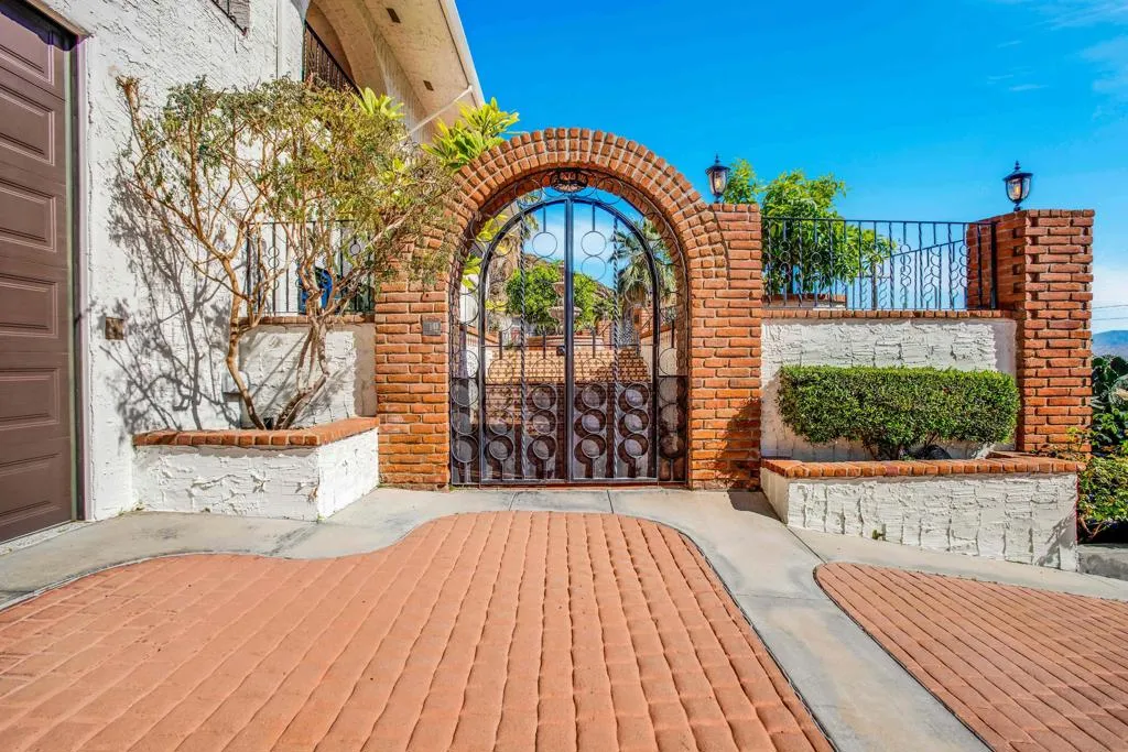 1777 Ridge Road, Palm Springs, California 92264 home-pic-4