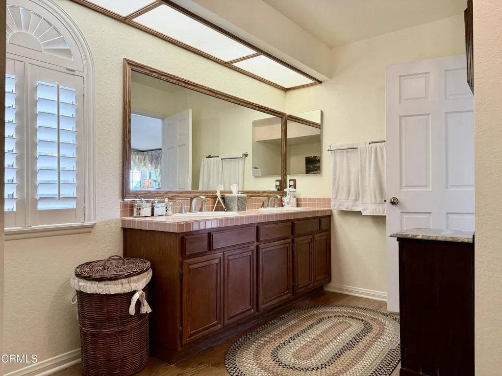 2134 Cold Stream Court, Oxnard, California 93036 home-pic-23