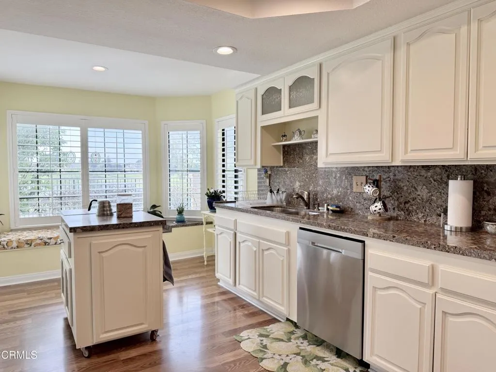 2134 Cold Stream Court, Oxnard, California 93036 home-pic-16