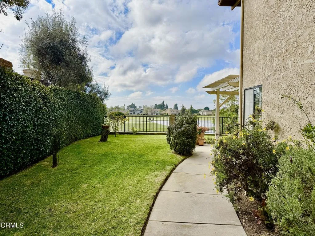 2134 Cold Stream Court, Oxnard, California 93036 home-pic-26
