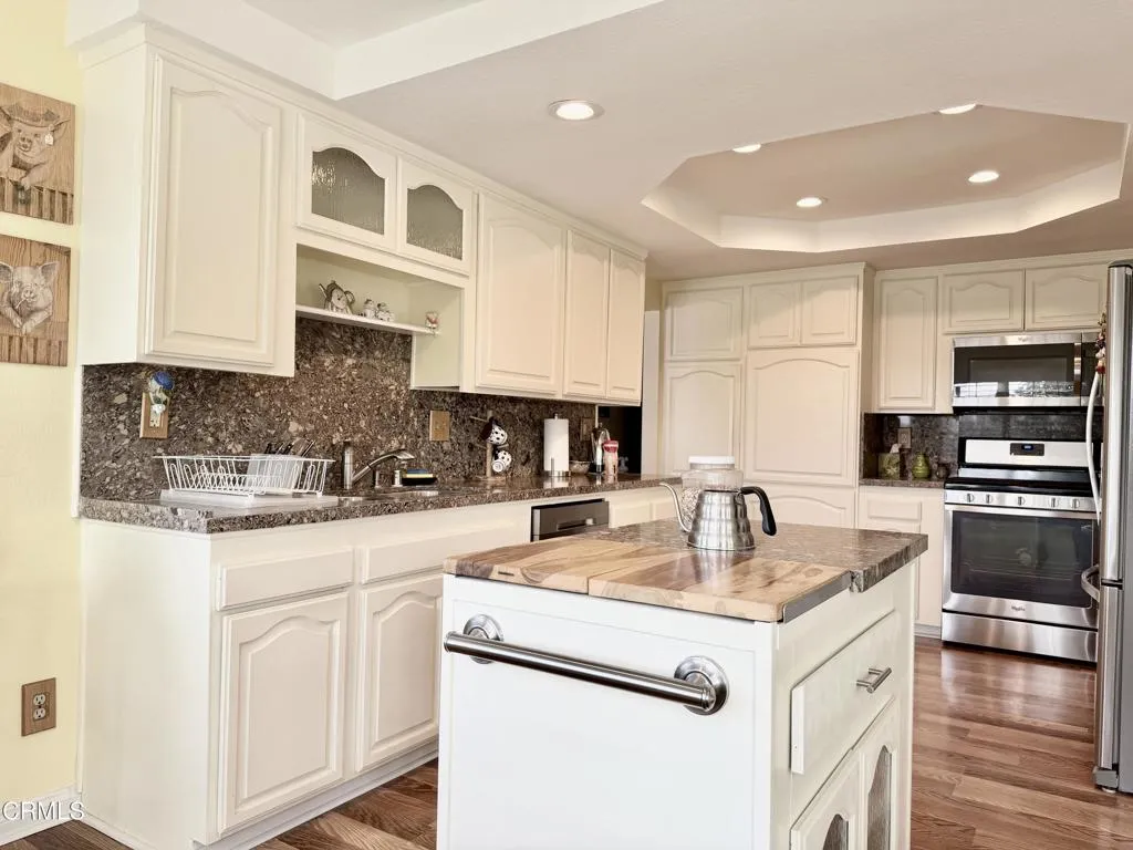2134 Cold Stream Court, Oxnard, California 93036 home-pic-15