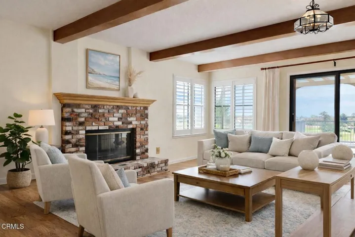 living room 2  digitally staged