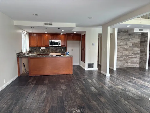 11915 Bingham, Cerritos, California 90703