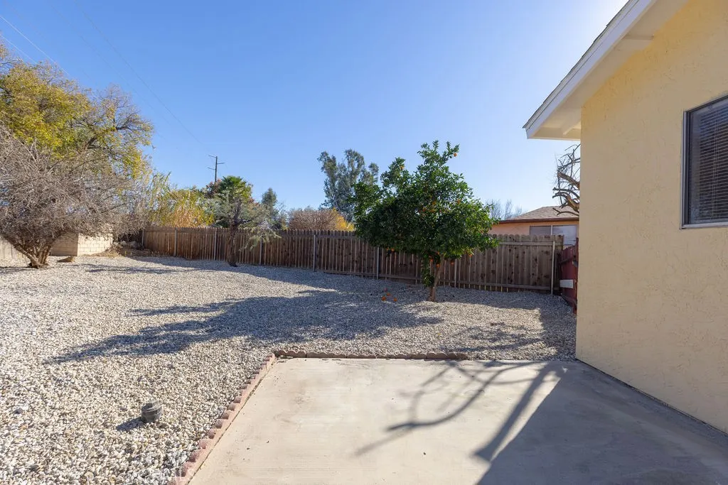 2124 San Padre, Hemet, California 92545 home-pic-16
