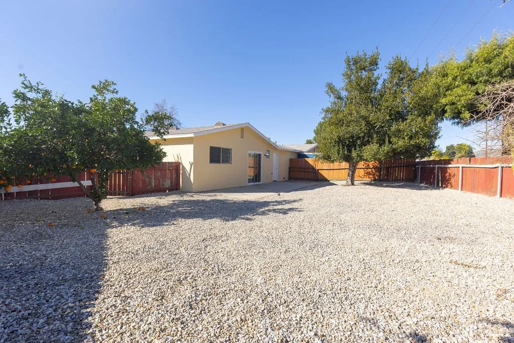 2124 San Padre, Hemet, California 92545 home-pic-14