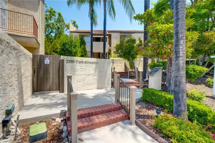 Main entry to the unit