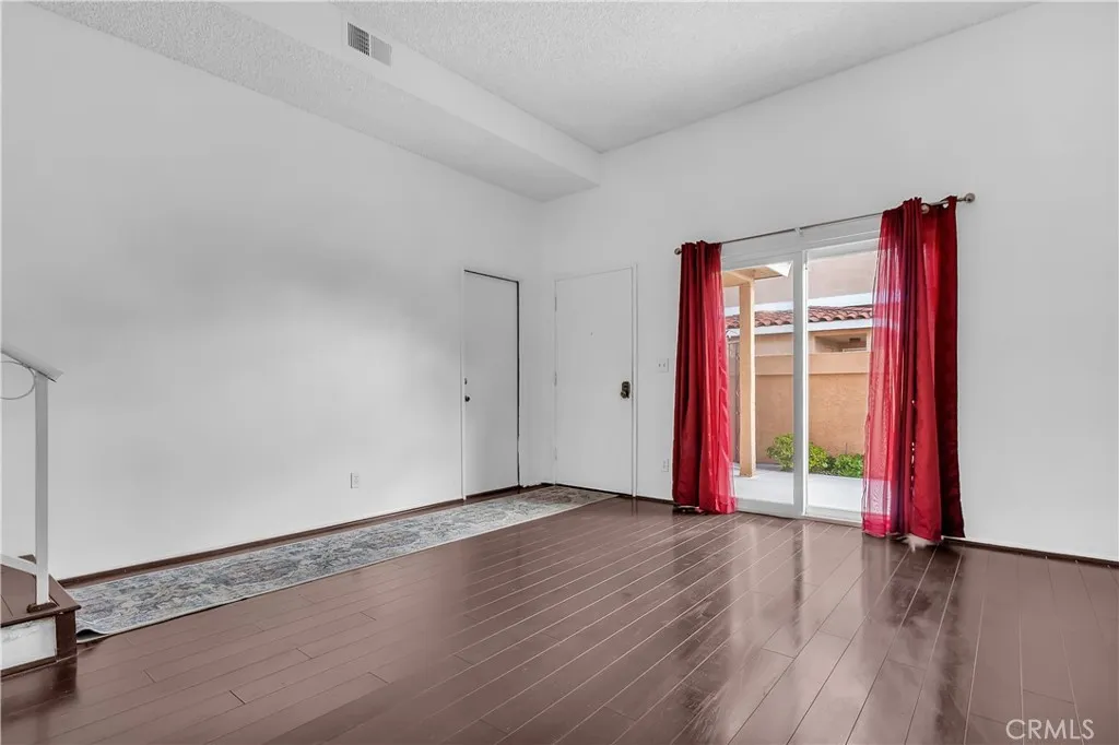 21602 Figueroa St Unit  home-pic-5