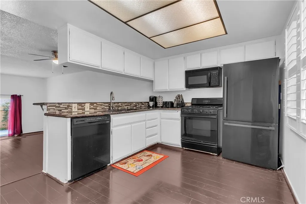21602 Figueroa St Unit  home-pic-9