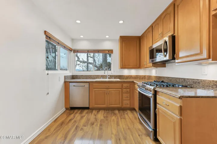 458 Serento Cir  -  HsHProd-21