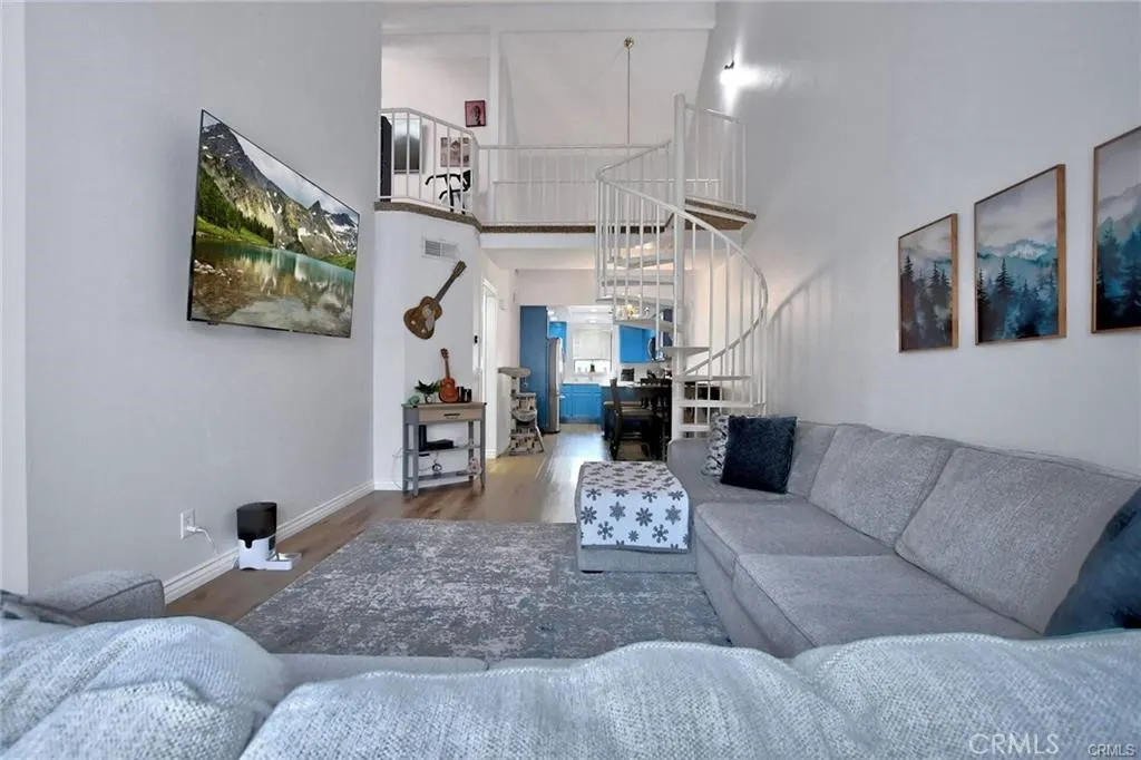 18121 Erik Court 314, Canyon Country, California 91387 home-pic-8