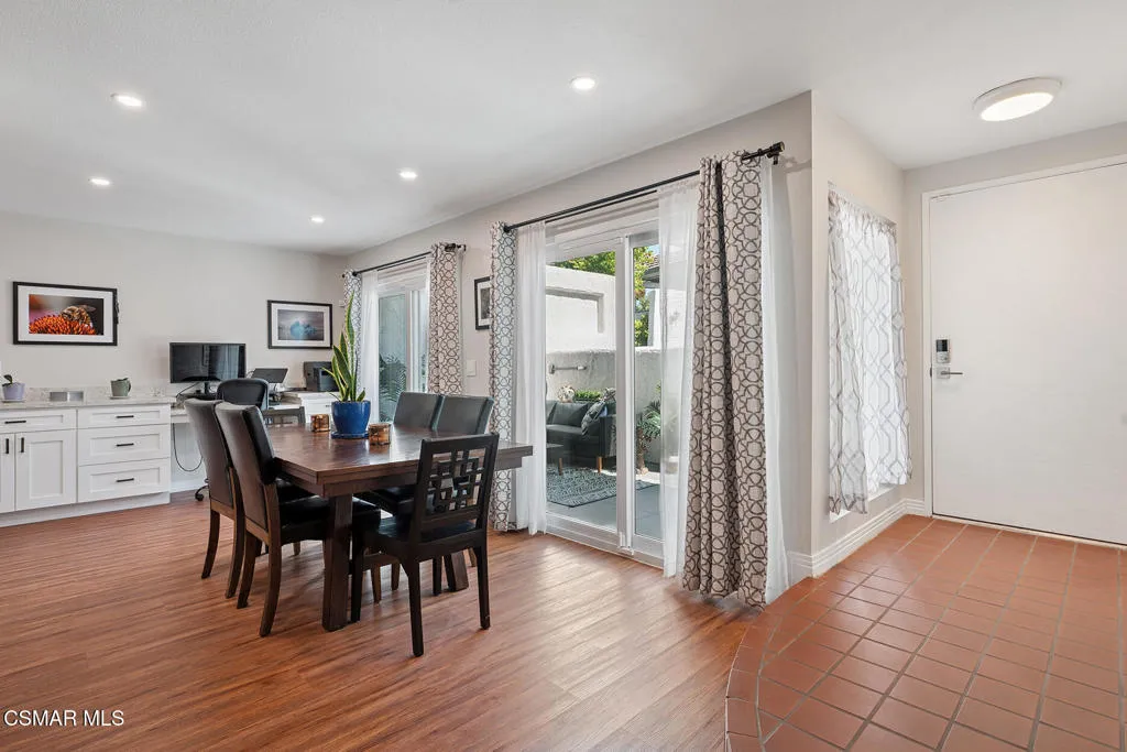 3628 Summershore Lane, Westlake Village, California 91361 home-pic-9
