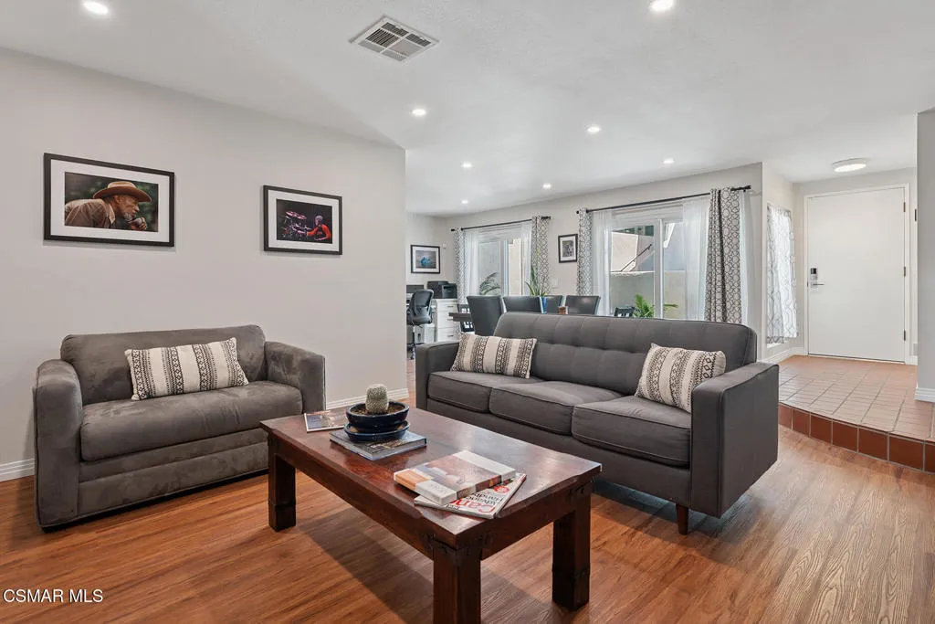 3628 Summershore Lane, Westlake Village, California 91361 home-pic-7