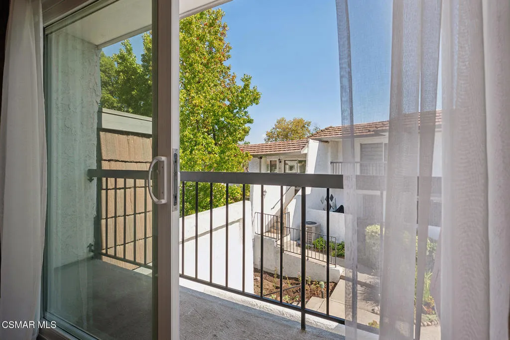 3628 Summershore Lane, Westlake Village, California 91361 home-pic-24