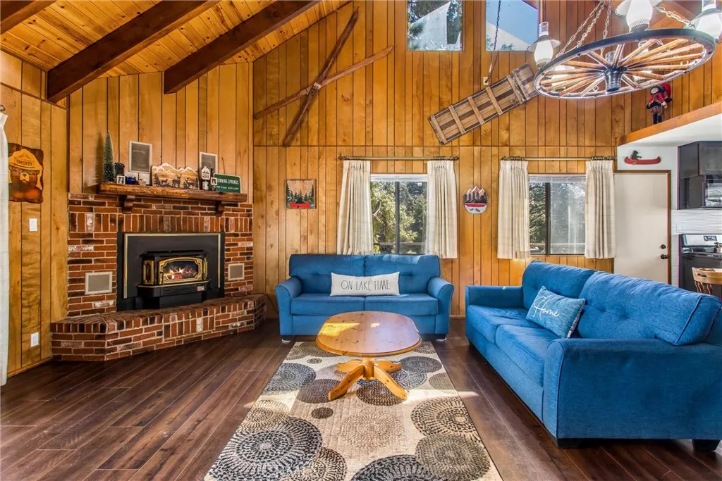 31822 Panorama Drive, Running Springs, California 92382 home-pic-4