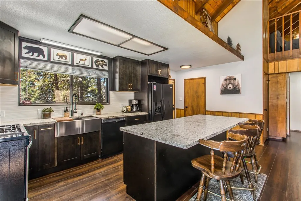 31822 Panorama Drive, Running Springs, California 92382 home-pic-8