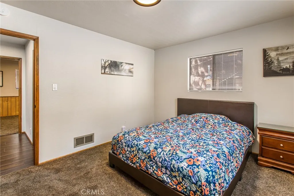 31822 Panorama Drive, Running Springs, California 92382 home-pic-14