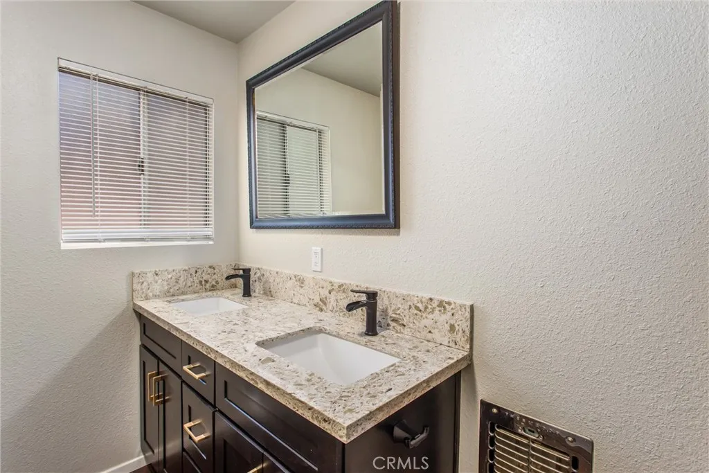 31822 Panorama Drive, Running Springs, California 92382 home-pic-19