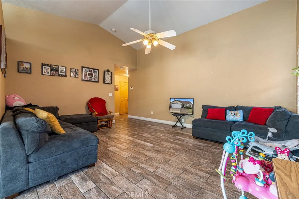6623 Olive, Winton, California 95388 home-pic-6