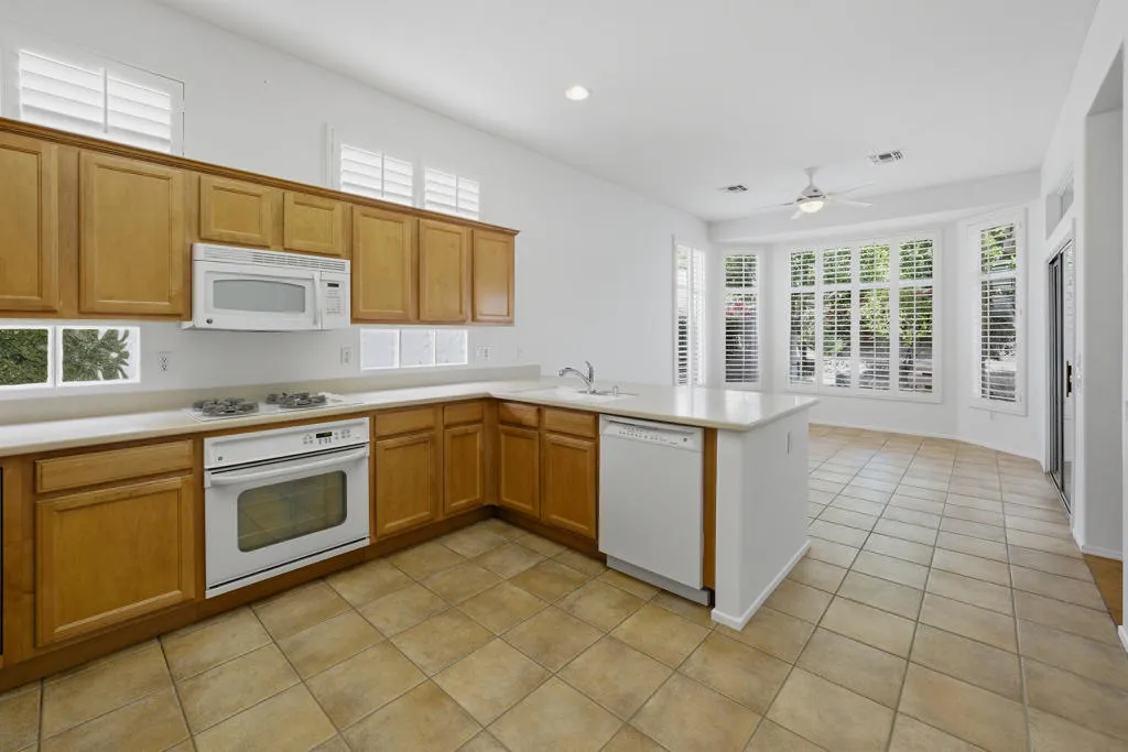 78536 Iron Bark Drive, Palm Desert, California 92211 home-pic-14