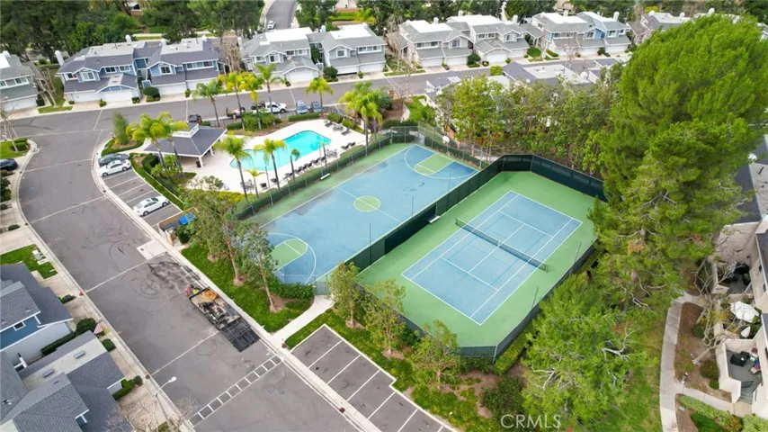 Community 1-Pools/Spa, Pickleball, and Tennis Courts