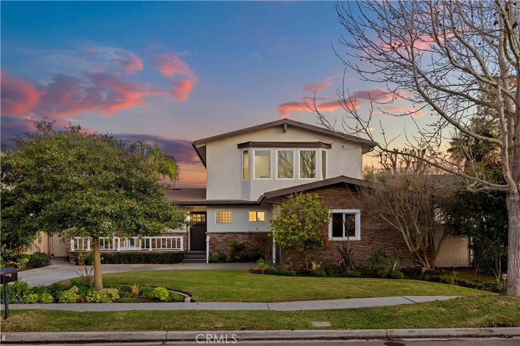 2038 Aliso Avenue, Costa Mesa, California 92627 home-pic-1
