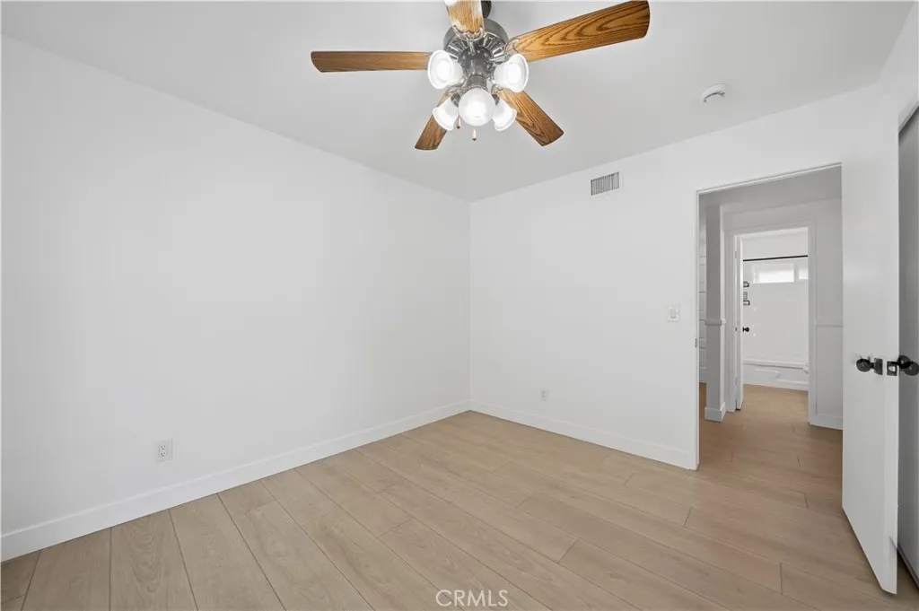 11709 Pounds Avenue, Whittier, California 90604 home-pic-25