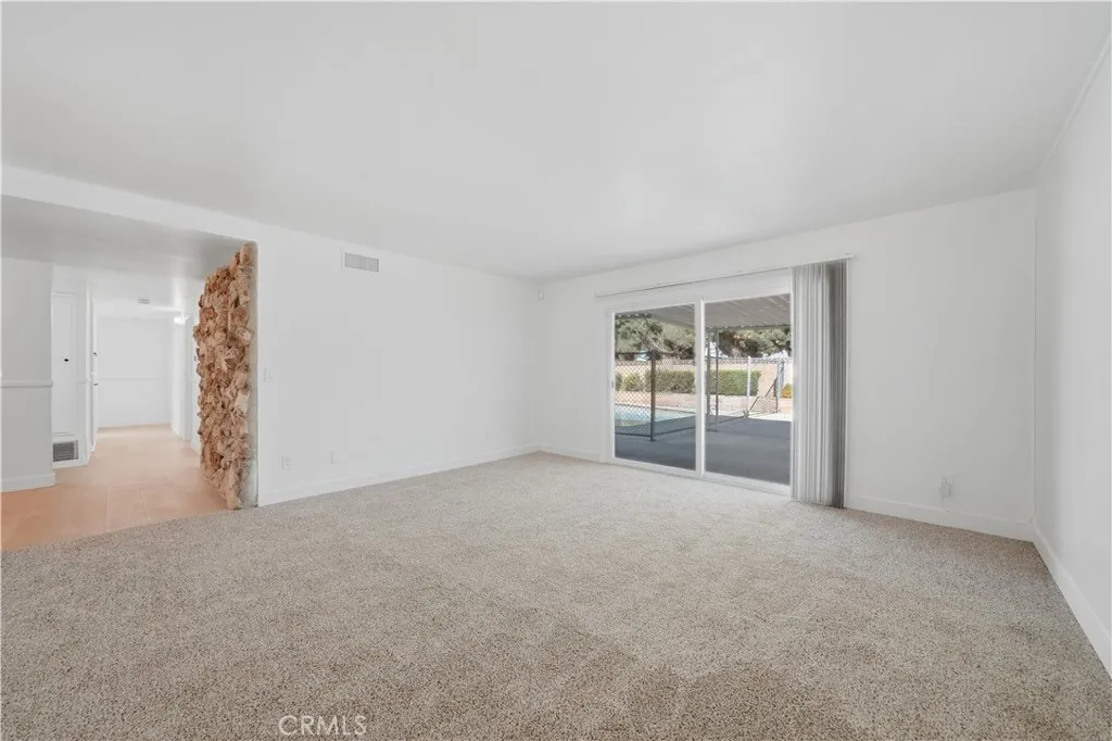 11709 Pounds Avenue, Whittier, California 90604 home-pic-16