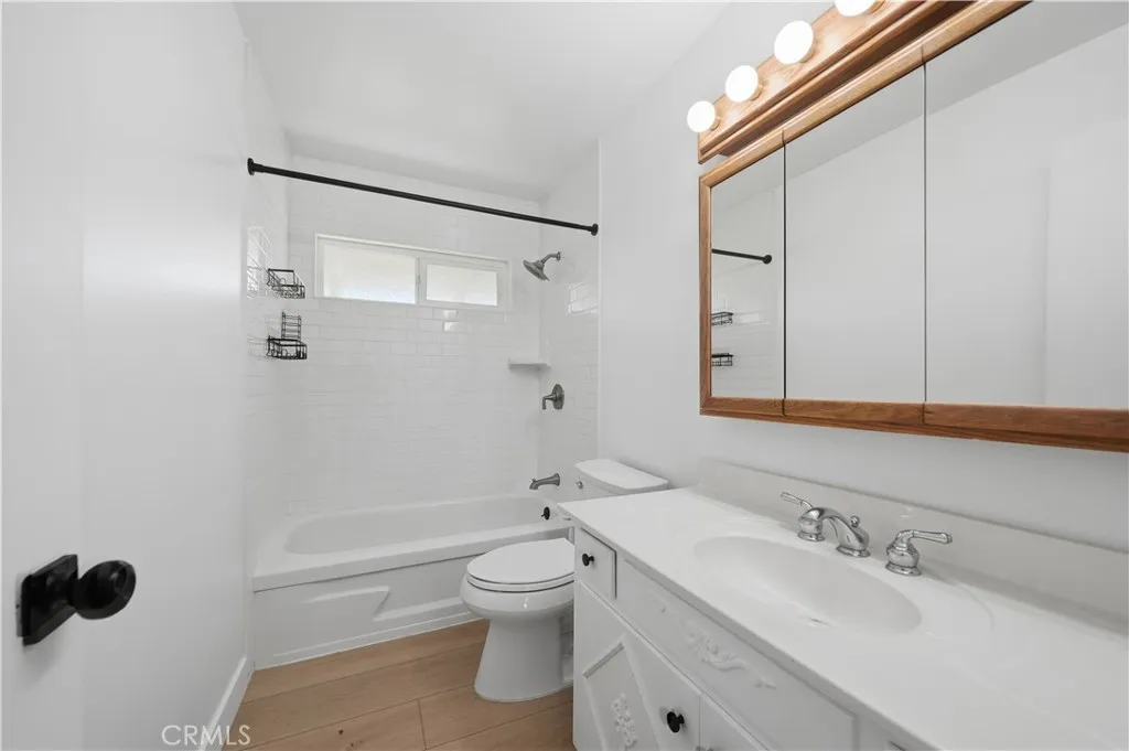11709 Pounds Avenue, Whittier, California 90604 home-pic-19