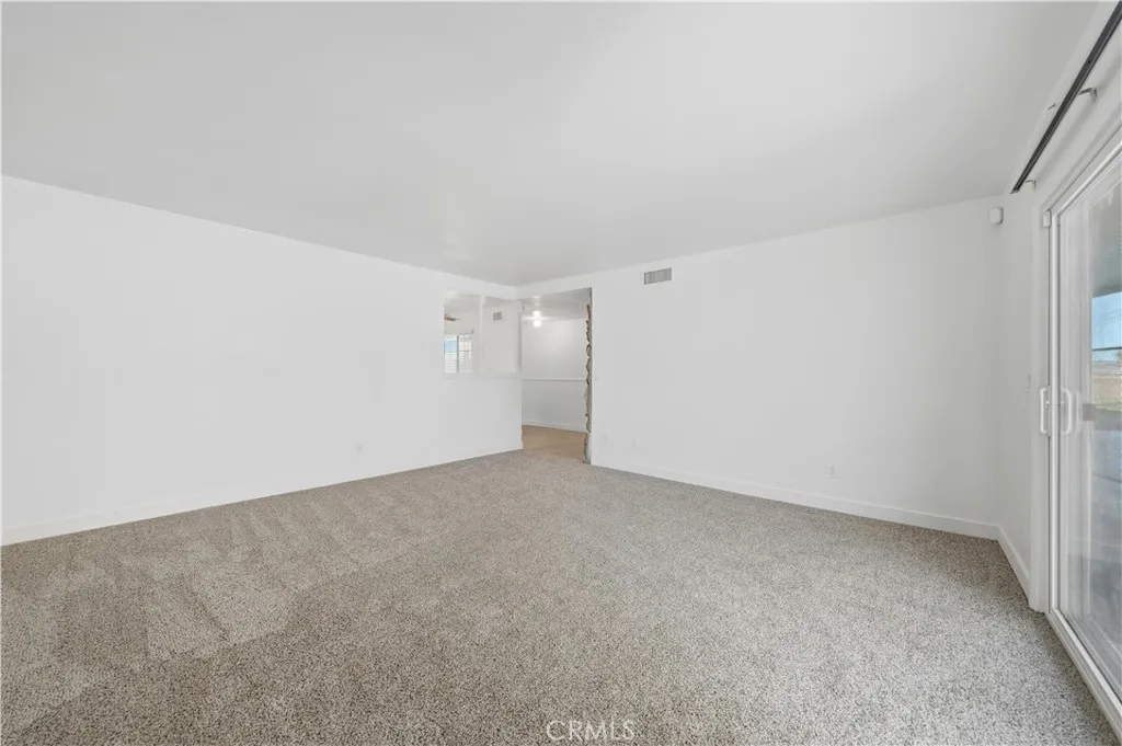 11709 Pounds Avenue, Whittier, California 90604 home-pic-18