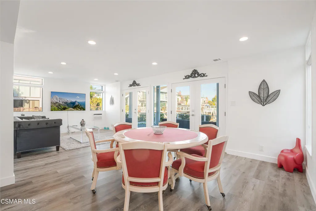 2014 Napoli Drive, Oxnard, California 93035 home-pic-38