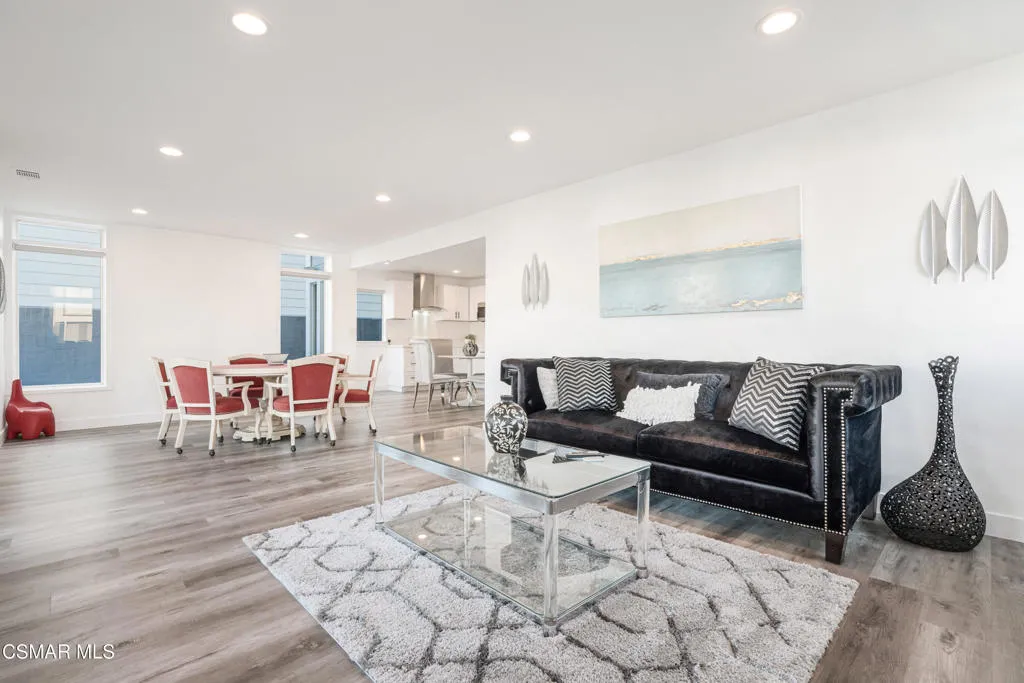 2014 Napoli Drive, Oxnard, California 93035 home-pic-41