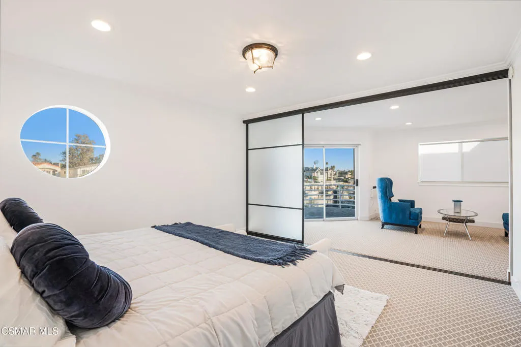 2014 Napoli Drive, Oxnard, California 93035 home-pic-25