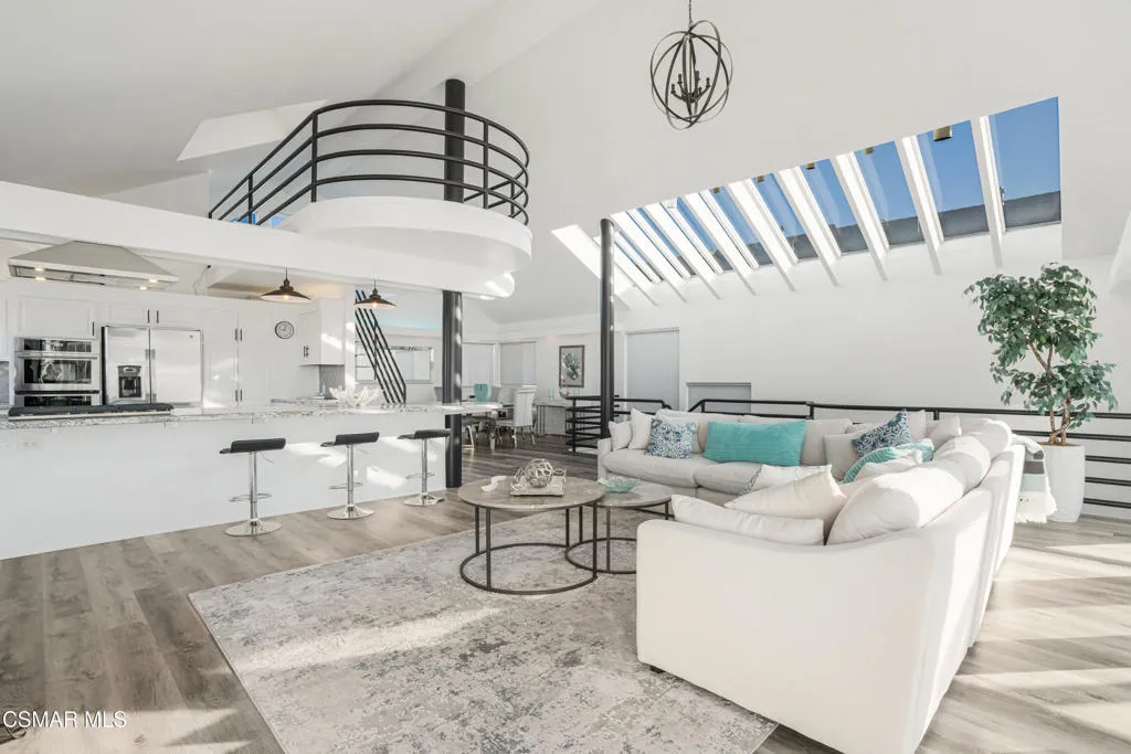 2014 Napoli Drive, Oxnard, California 93035 home-pic-11