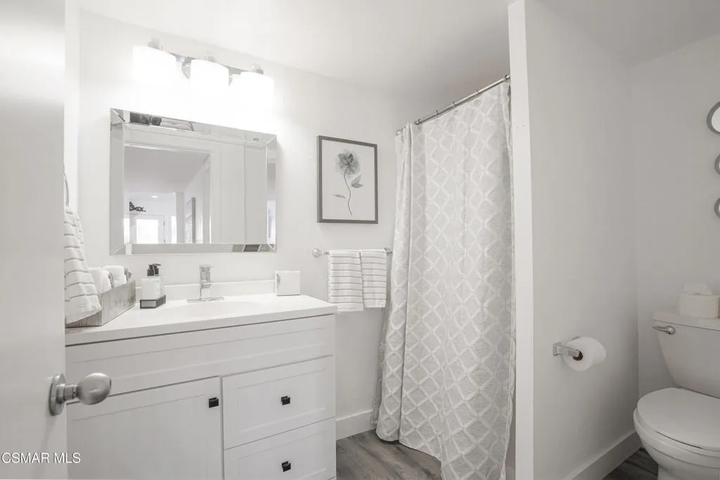2014 Napoli Drive, Oxnard, California 93035 home-pic-42