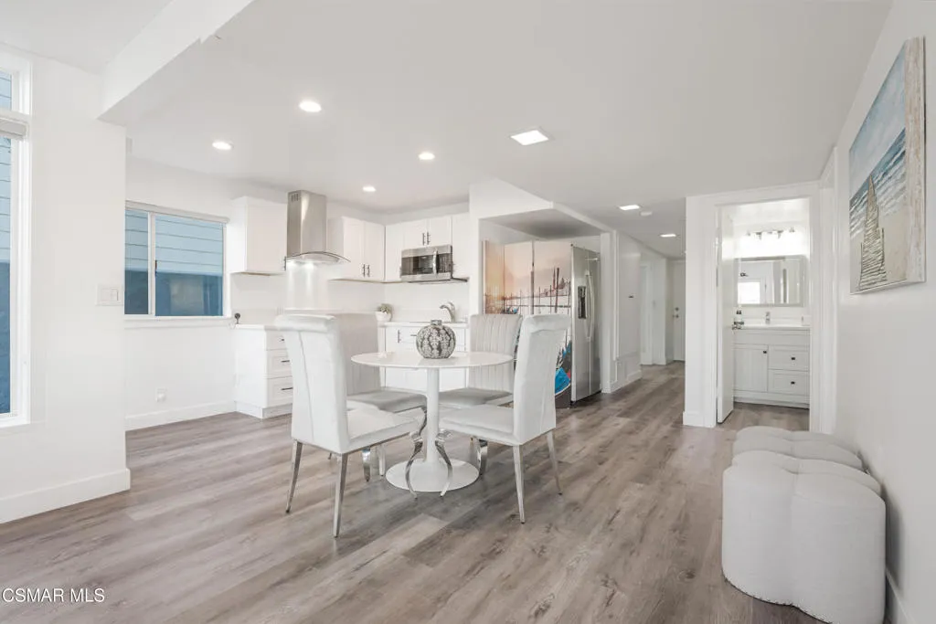 2014 Napoli Drive, Oxnard, California 93035 home-pic-37