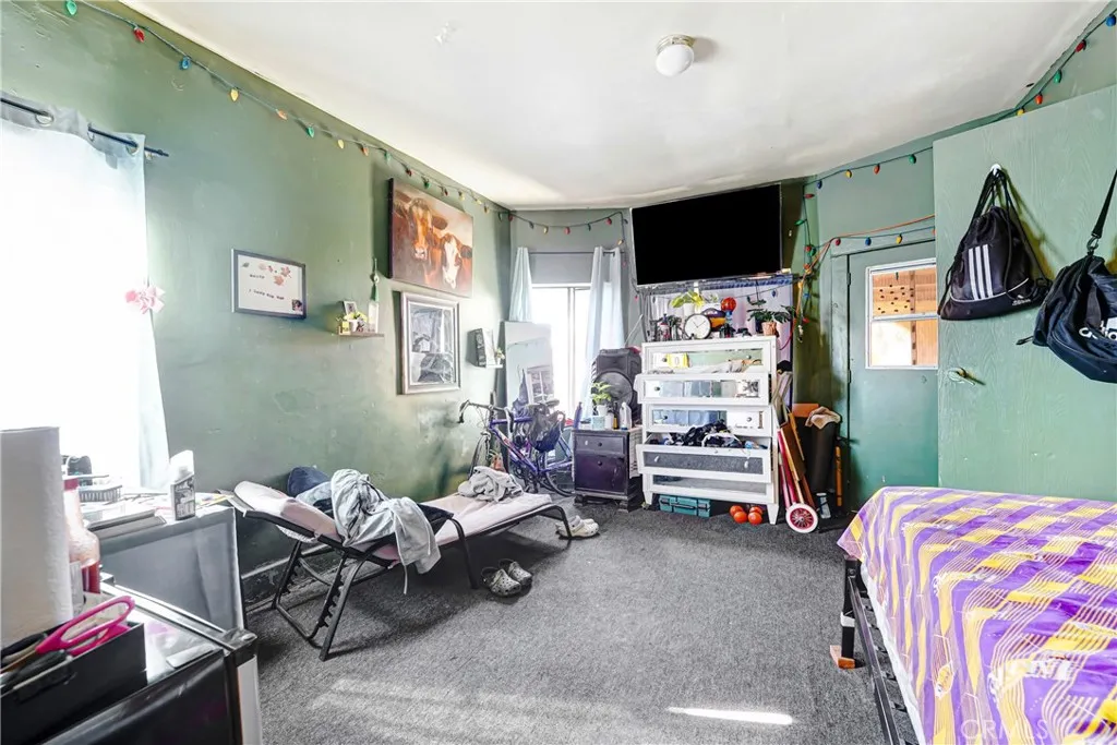 1608 Cimarron Street, Los Angeles, California 90019 home-pic-17