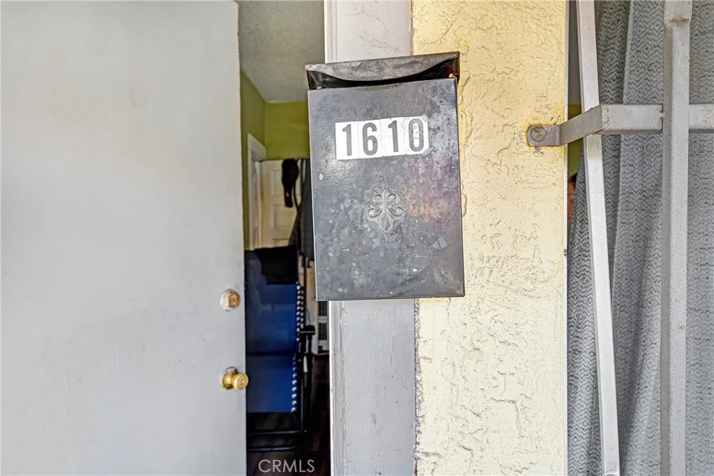 1608 Cimarron Street, Los Angeles, California 90019 home-pic-10