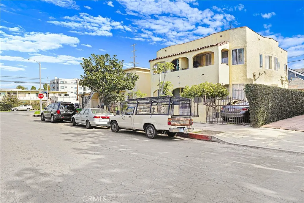 1608 Cimarron Street, Los Angeles, California 90019 home-pic-6